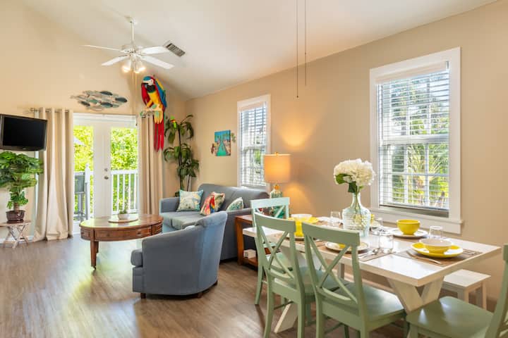 Parrot Perch By Avantstay | Month Long Stays - Key West, FL