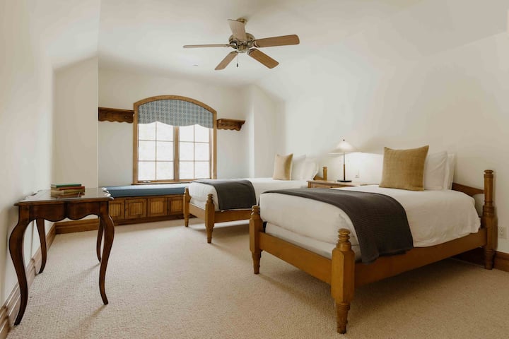 Bedroom Two Guest  - Winter