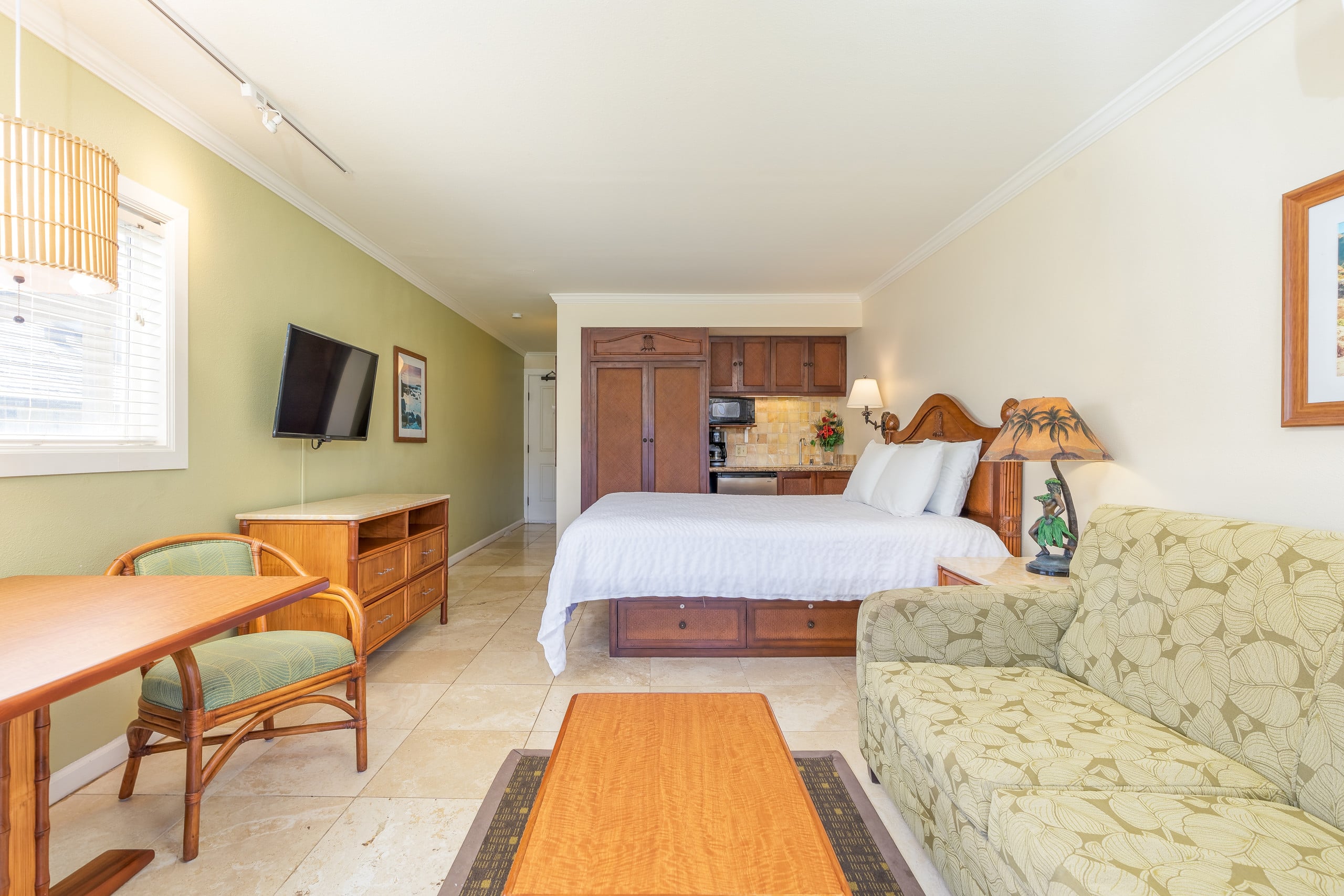 Condo in Kapaa · ★4.8 · Studio · 1 bed · 1 shared bath - Image 11