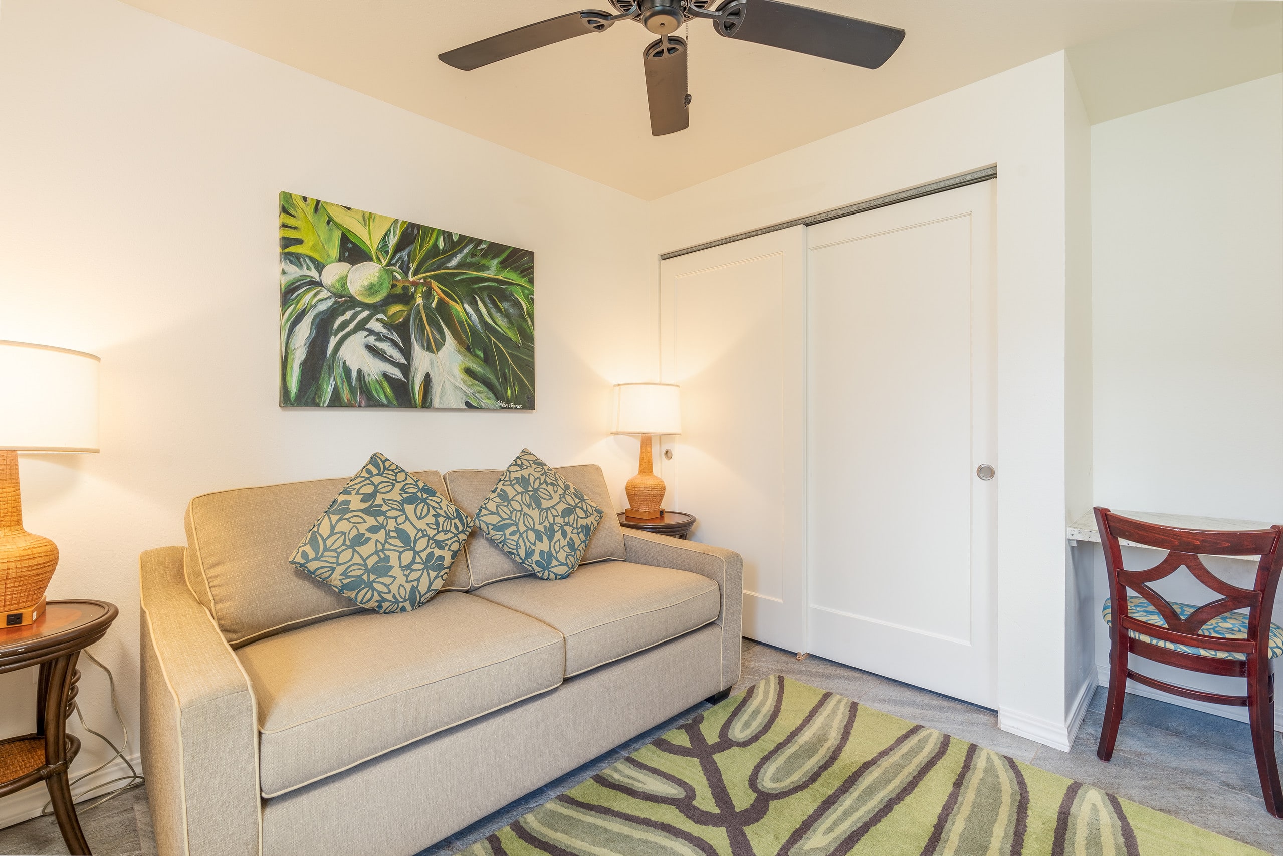 Relaxed condo w/ lanai, pool & BBQ grill - Photo 11