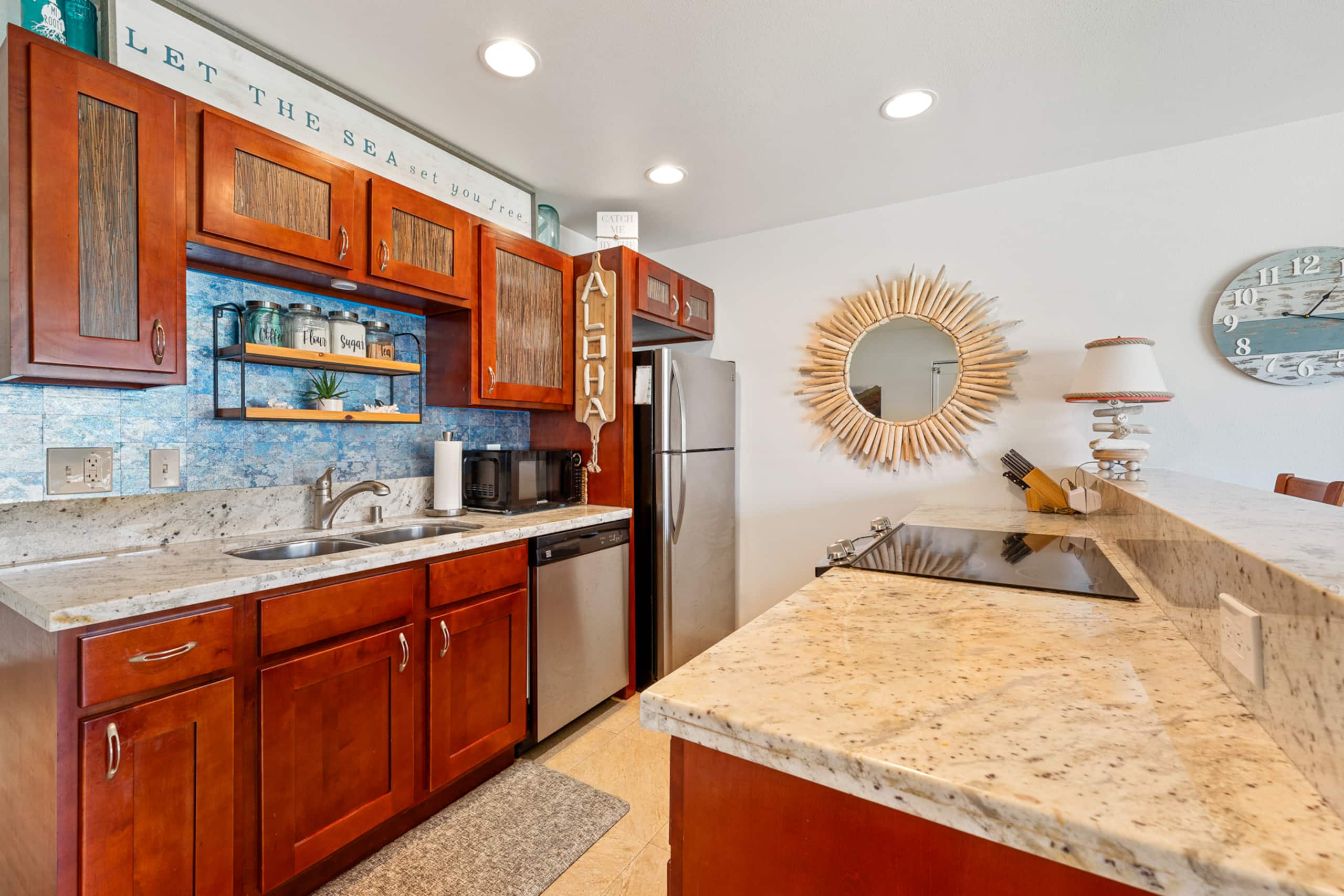 Condo in Kapaa · ★4.7 · 1 bedroom · 2 beds · 1 shared bath - Image 8
