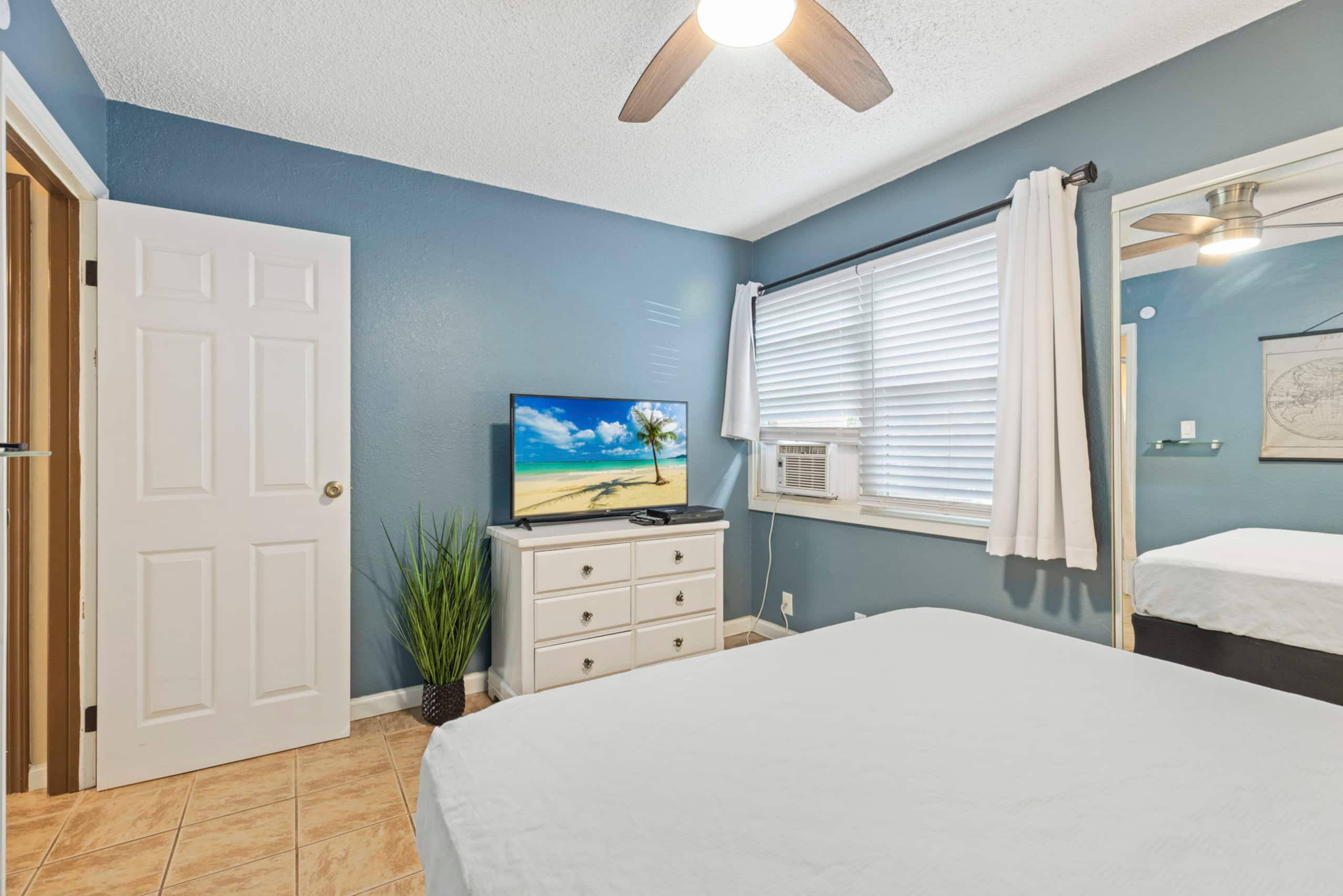Condo in Kihei · ★4.62 · 2 bedrooms · 2 beds · 1 shared bath - Image 14