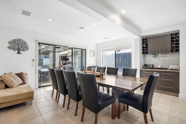 Resort Living on Tempest gallery image 3