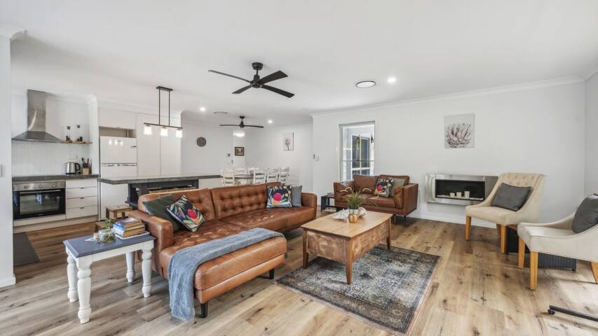 Mango Cottage 12 – Pool, 6 Bed, 5 Bath, Pets gallery image 2