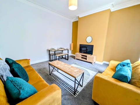 Charming 4-Bedroom Retreat in Blyth