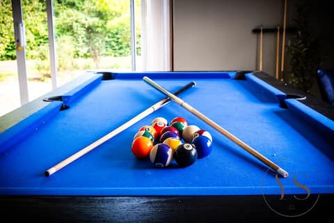 6BR Villa Near Bullring with Free Parking