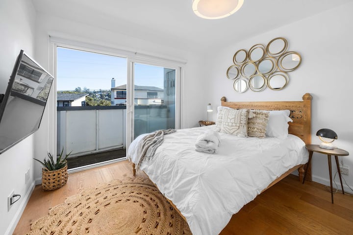 Სტუმრების საძინებელი - საწოლი 152 × 203 სმ - მთავარი სართული