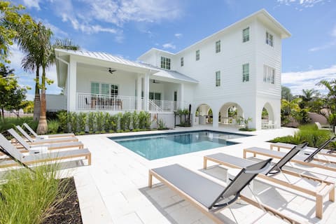 Gorgeous KW Home w/ Heated Pool - Palmgale Estate