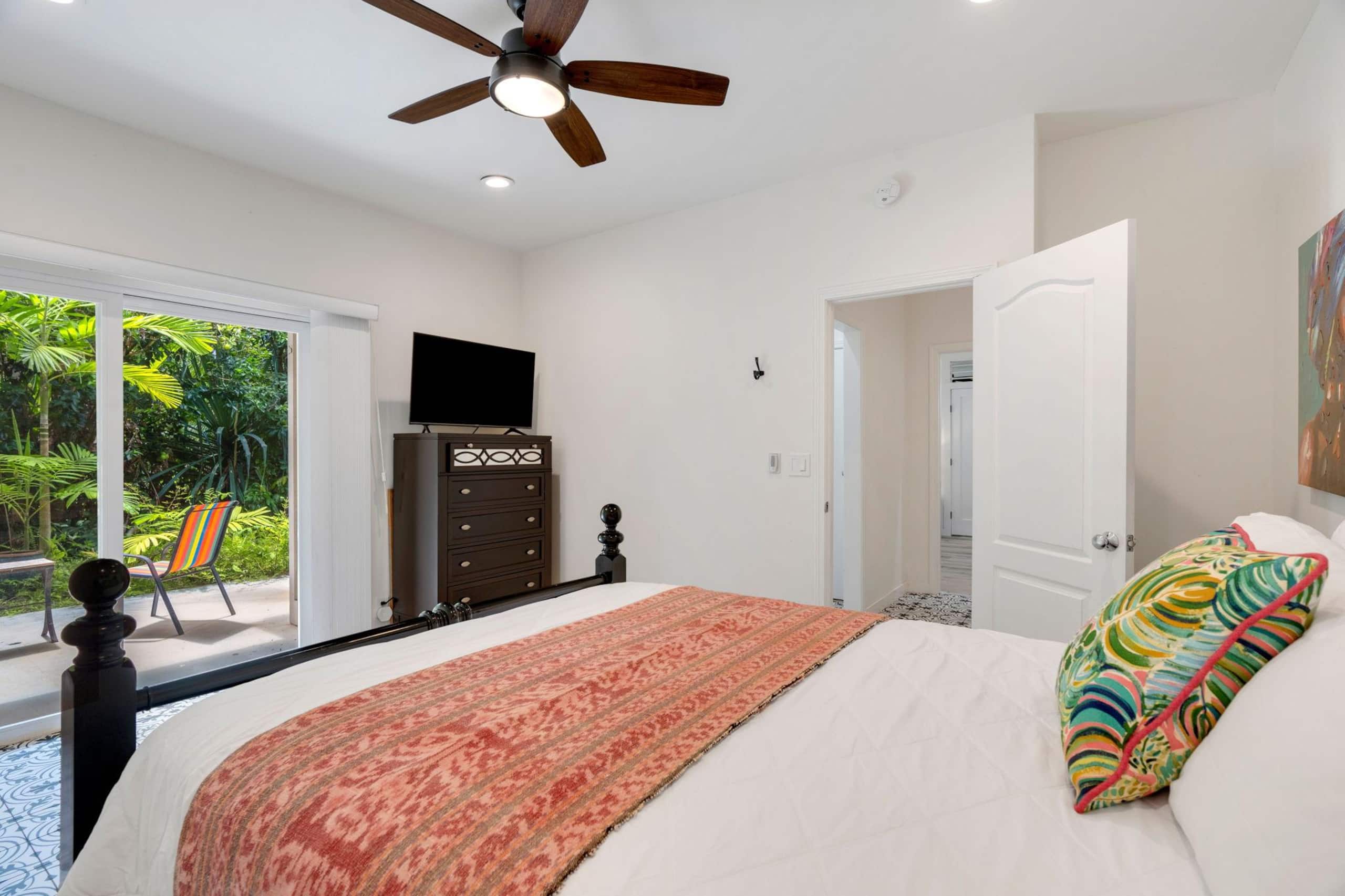 Home in Princeville · ★4.88 · 5 bedrooms · 5 beds · 3 private baths - Image 22