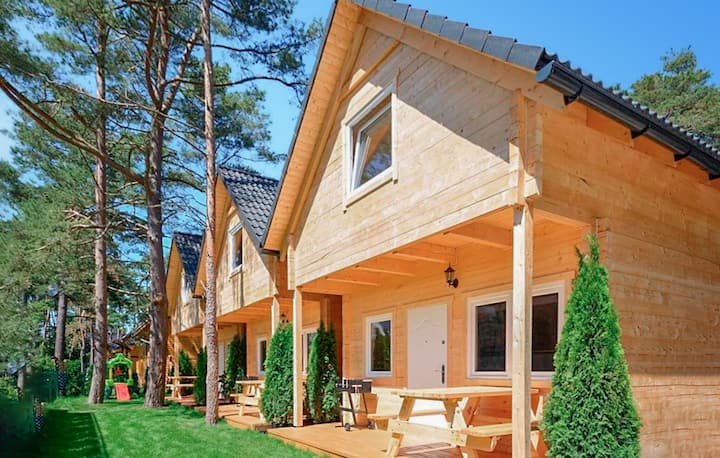 Cozy home in Pobierowo with WiFi