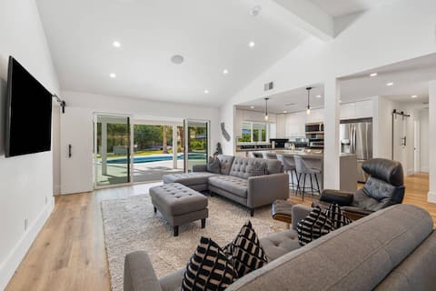 New Remodeled, Large Yard, Poo, Spa, Moutain View