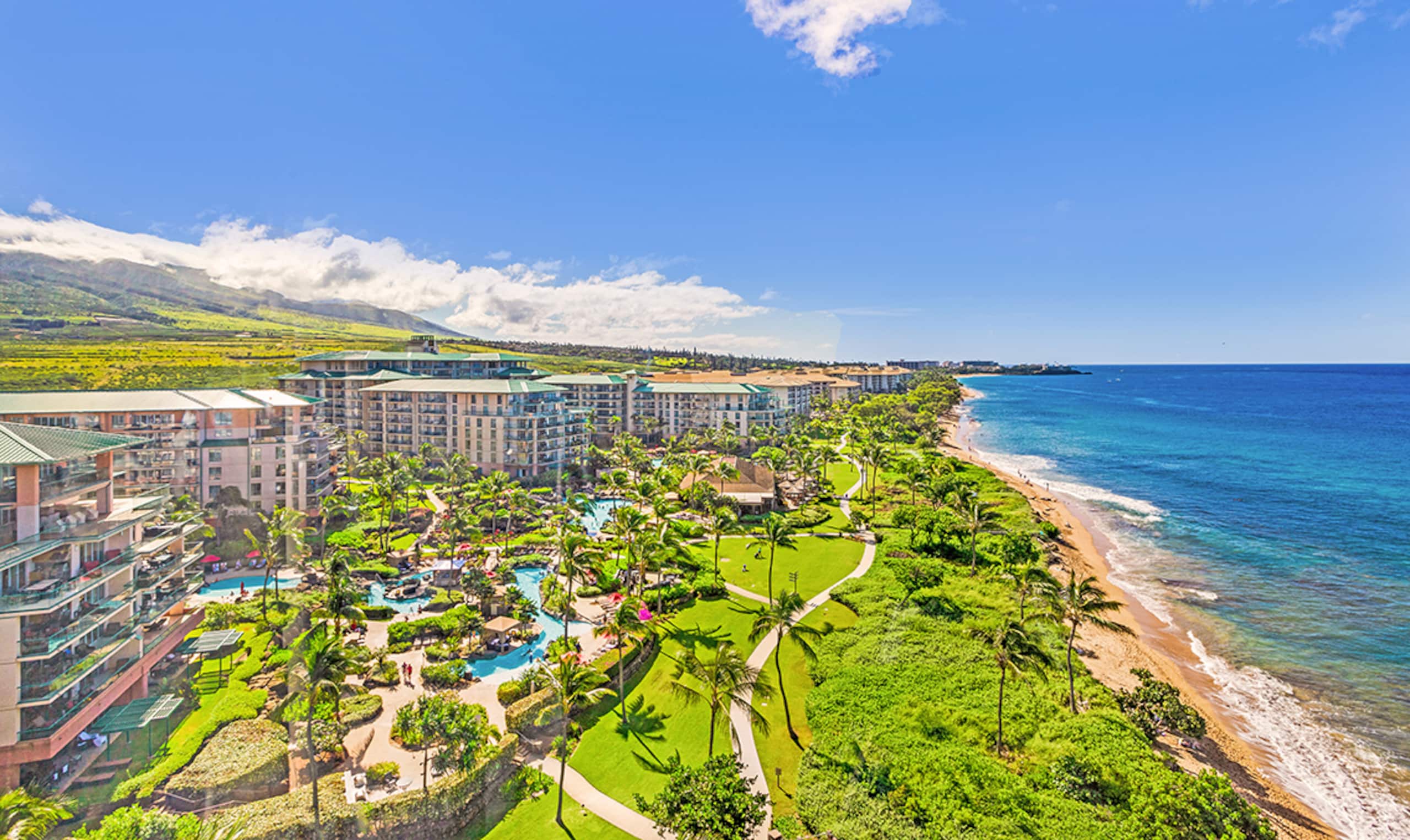 Honua Kai K232 Modern Condo Indoor-Outdoor Living - Image 4
