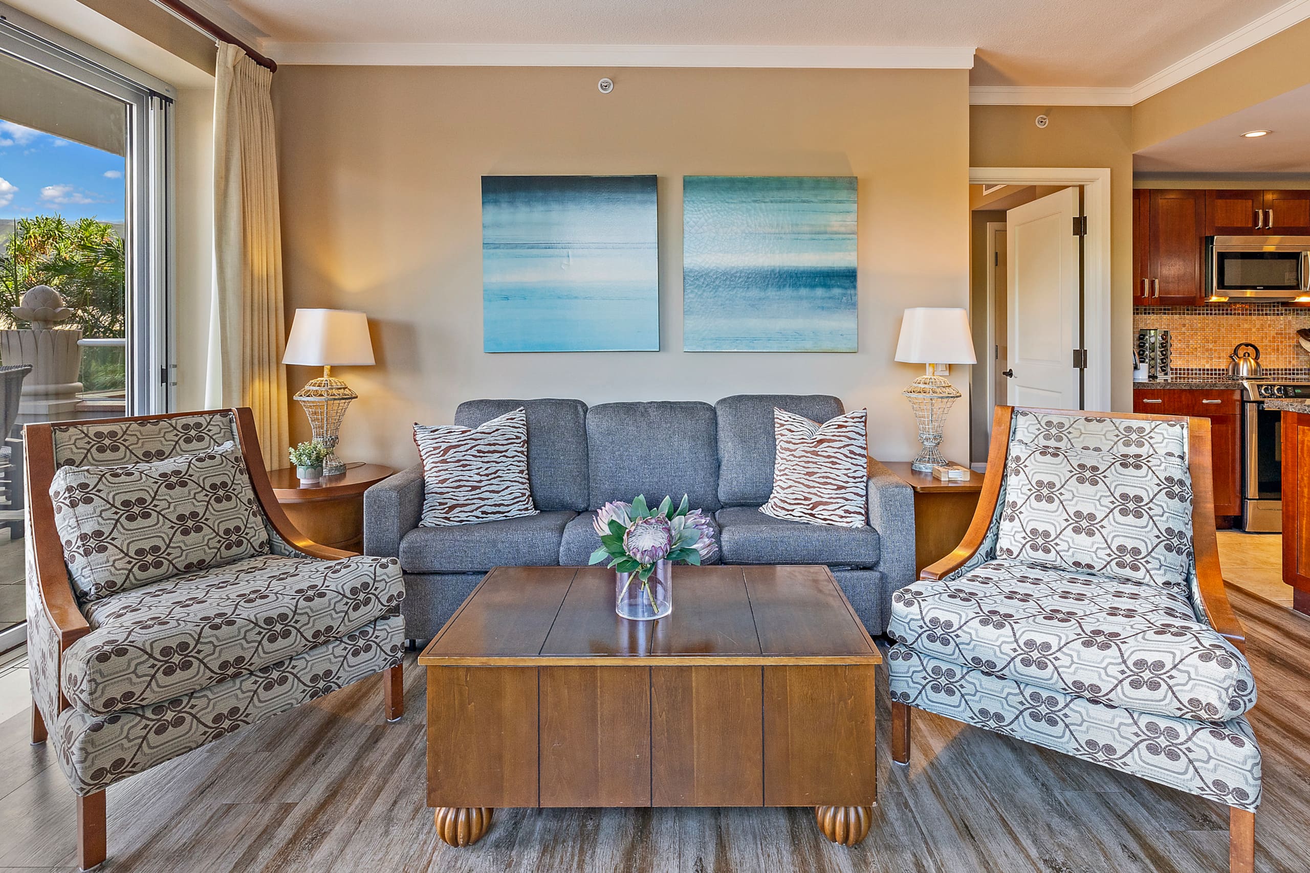 Honua Kai K232 Modern Condo Indoor-Outdoor Living - Image 11
