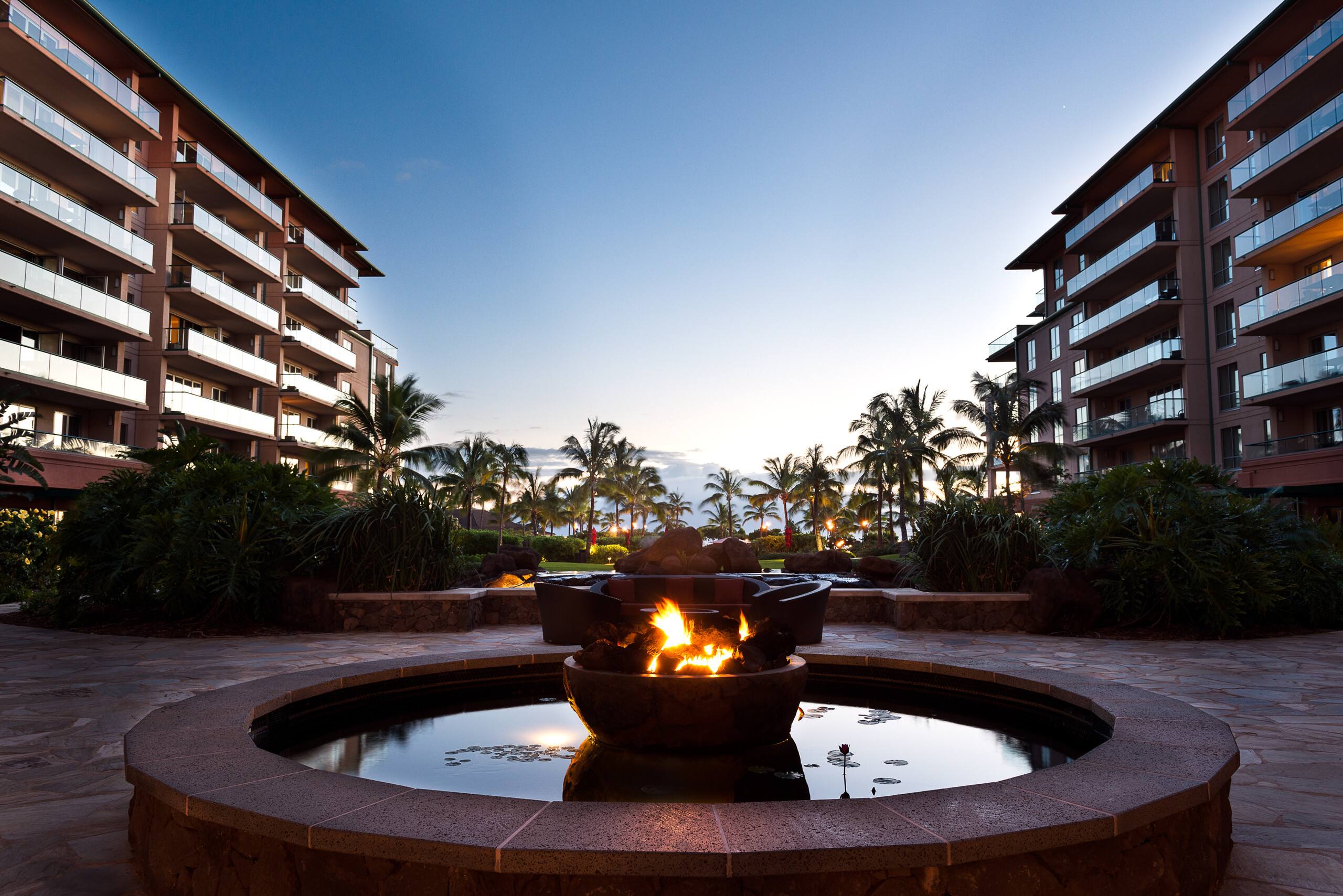 Honua Kai K232 Modern Condo Indoor-Outdoor Living - Image 43