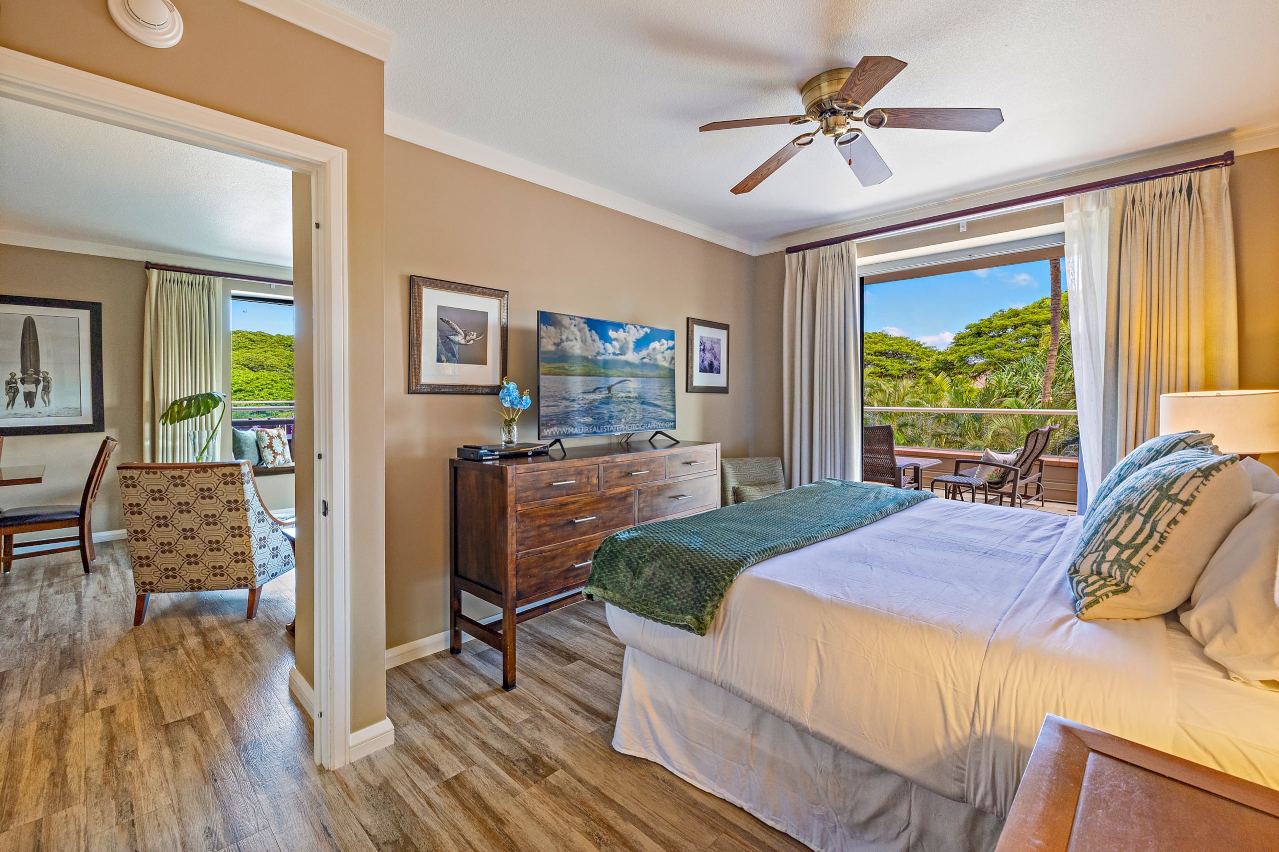 Honua Kai K232 Modern Condo Indoor-Outdoor Living - Image 19