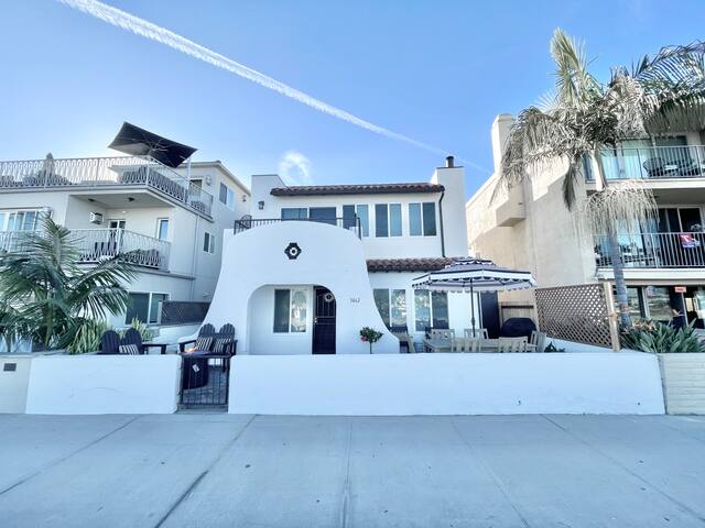 Sunrise on the Bay, Bayfront, A/C, Bikes & Firepit gallery image 2