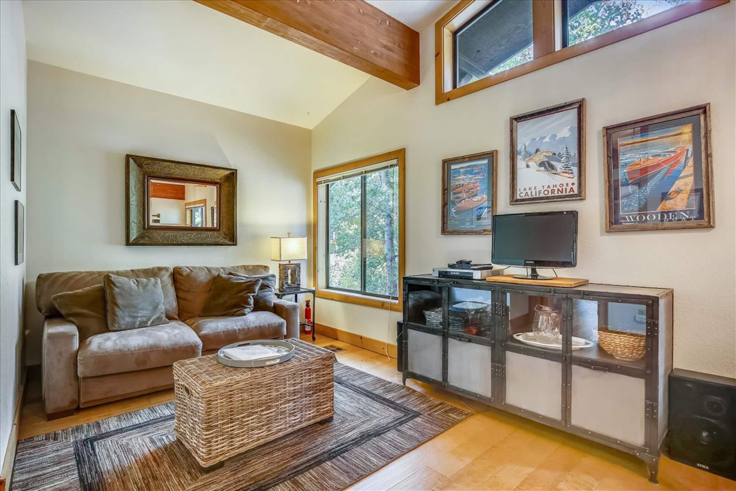 Rocky Ridge Condo with Private Beach Access - Photo 8