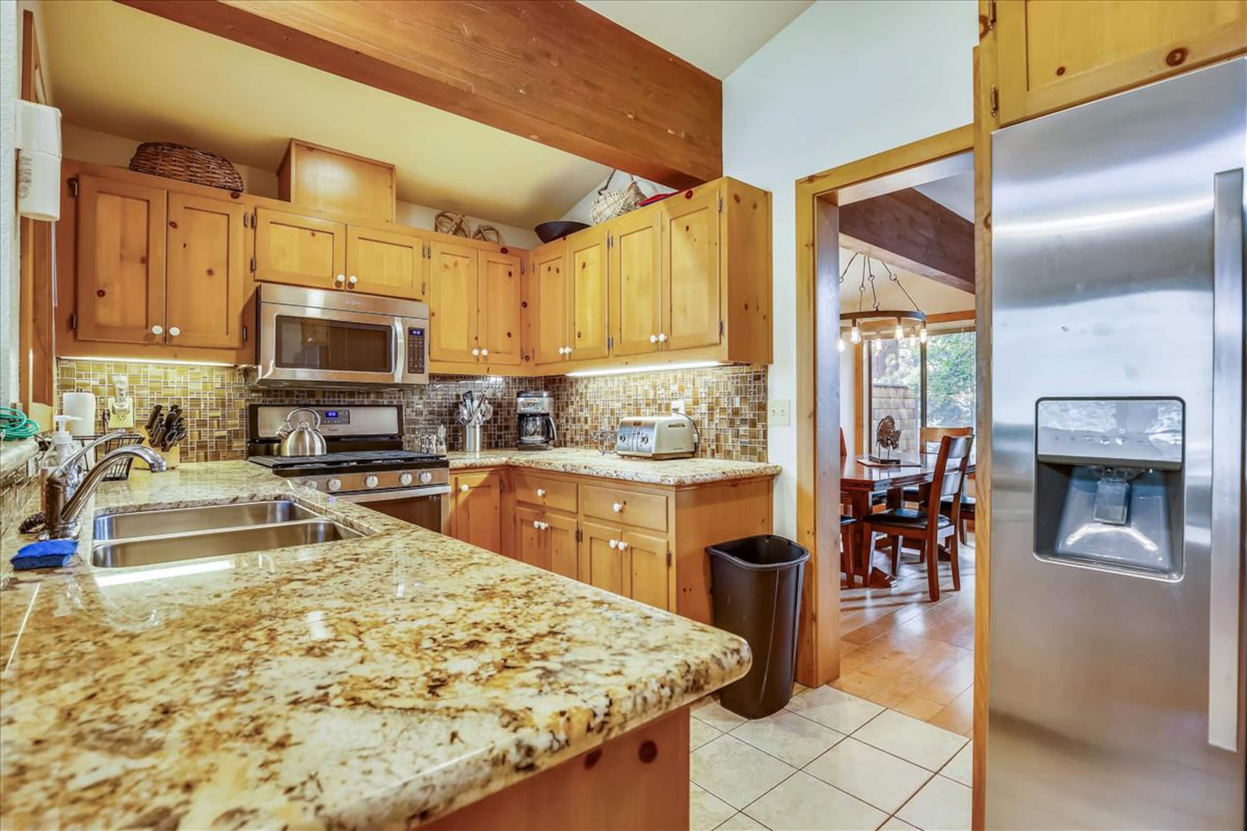 Rocky Ridge Condo with Private Beach Access - Photo 7