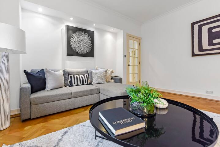 2 Bed Apartment- Mayfair (5) gallery image 5