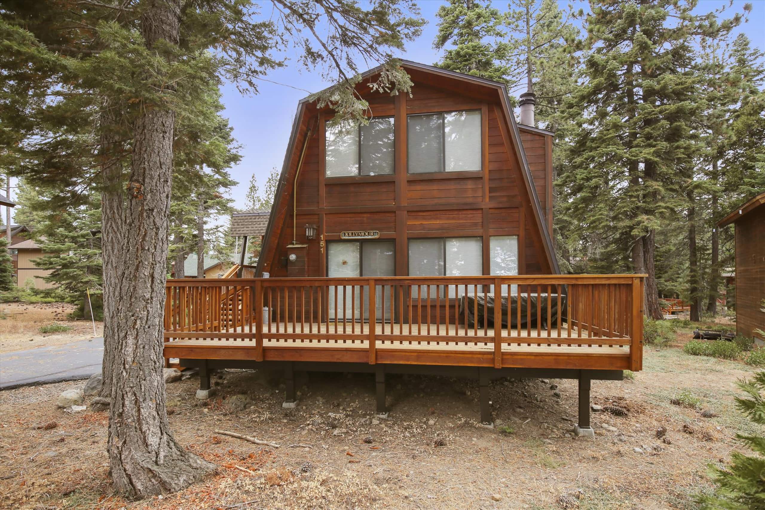 Spacious Dollar Point Home with Lake View & Deck - Photo 29