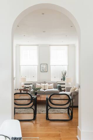 3 Bed- Central London- Private Garden gallery image 5