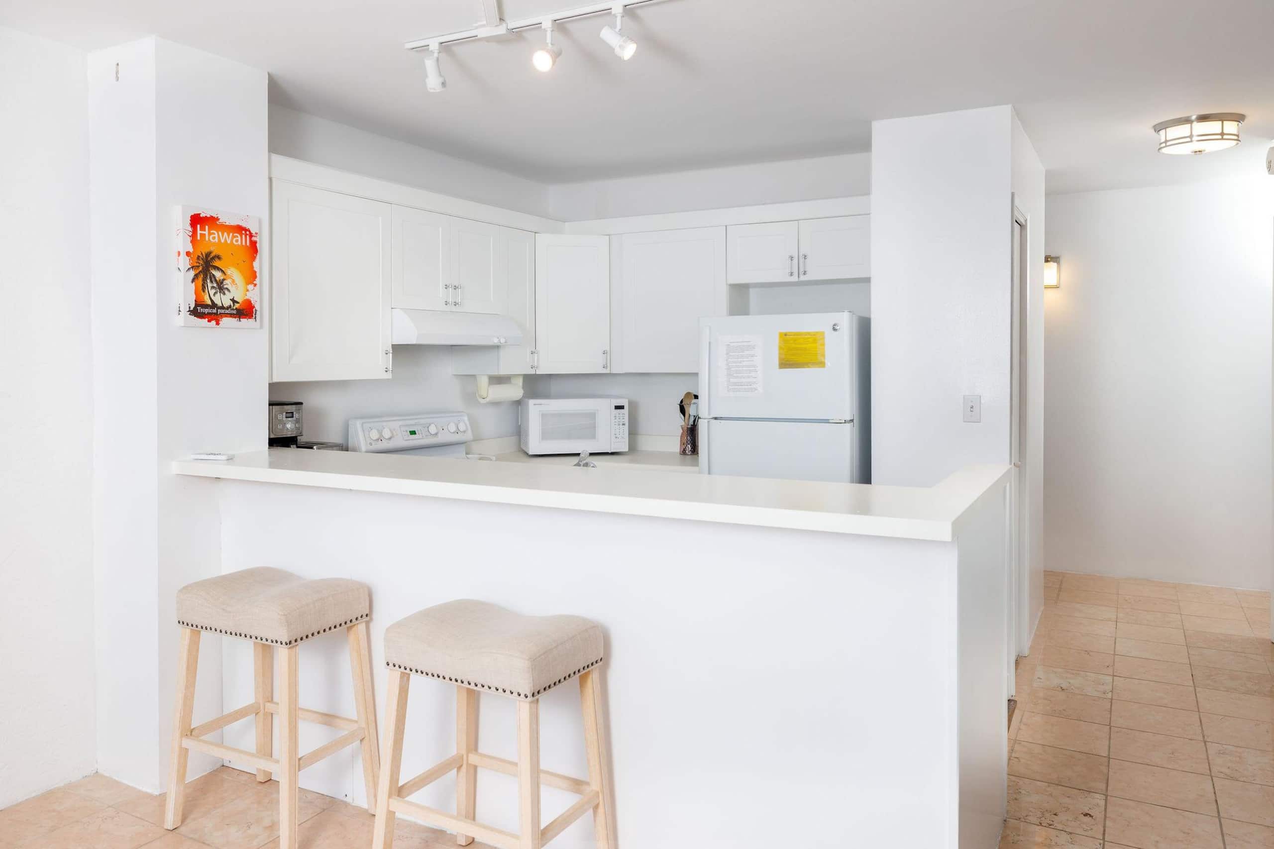 Condo in Kailua-Kona · ★4.78 · 1 bedroom · 2 beds · 1 private bath - Image 12