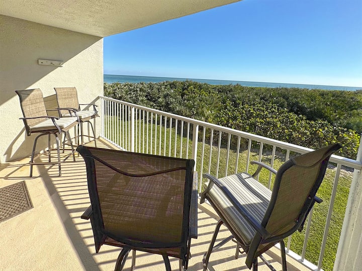 The Barefoot Getaway - Stuart, FL