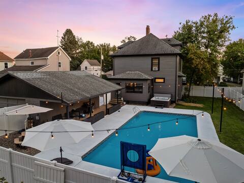 Pool, Hot Tub, Cinema, Gym, Games in Football Home