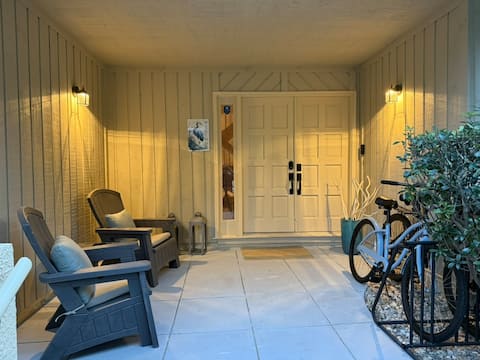 Popular Airbnb listing: Newly remodeled villa w/ lagoon views in Shipyard in Hilton Head Island
