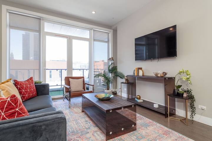 2 Newly Built Luxury Condos with Private Roofdeck! gallery image 2