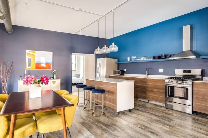 The Orleans – Floor 2 Private roof deck Patio! gallery image 2