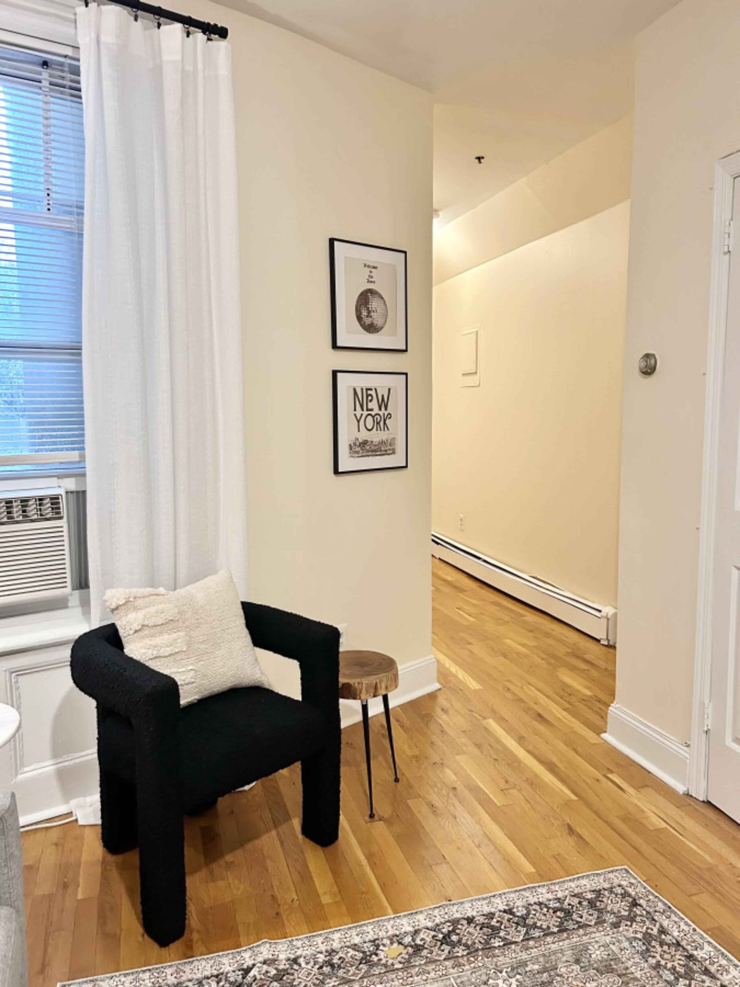 324 • 2BR/2BA • Charming & Bright • 20 Min to NYC - Photo 6
