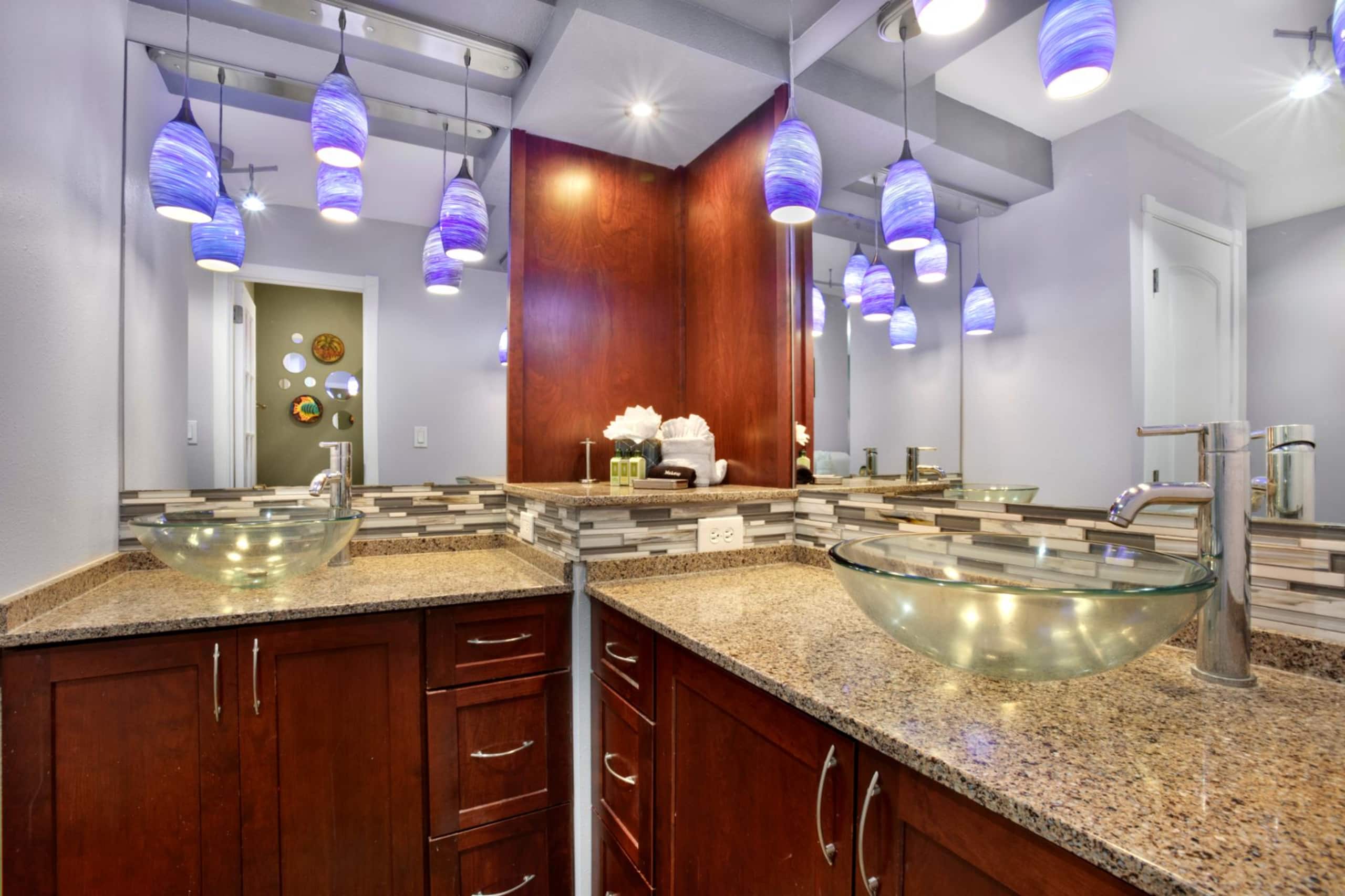 Condo in Lahaina · ★4.87 · 1 bedroom · 2 beds · 1 bath - Image 28