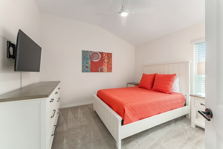 Spavaća soba za goste br. 1 - bračni krevet (širine 150-179 cm) - TV ravnog ekrana