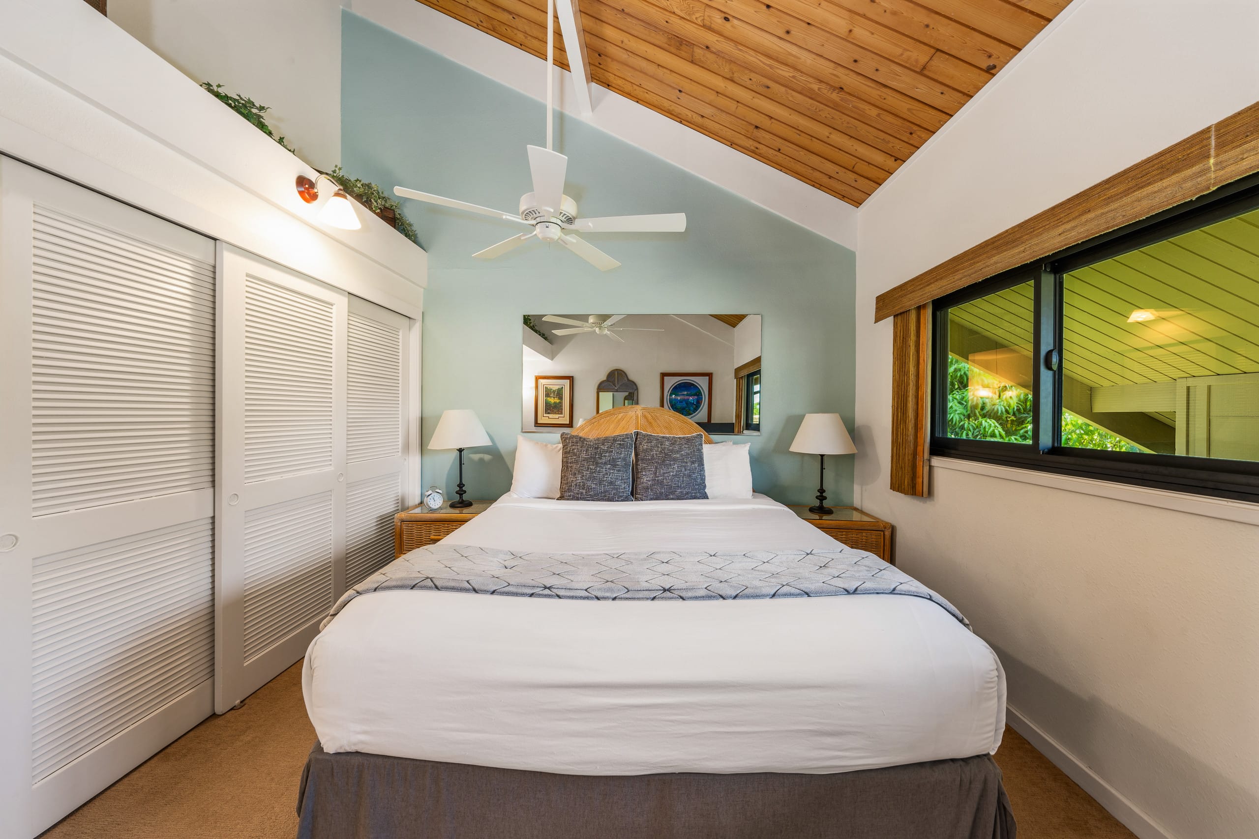 Condo in Lahaina · ★5.0 · 2 bedrooms · 3 beds · 2 baths - Image 16