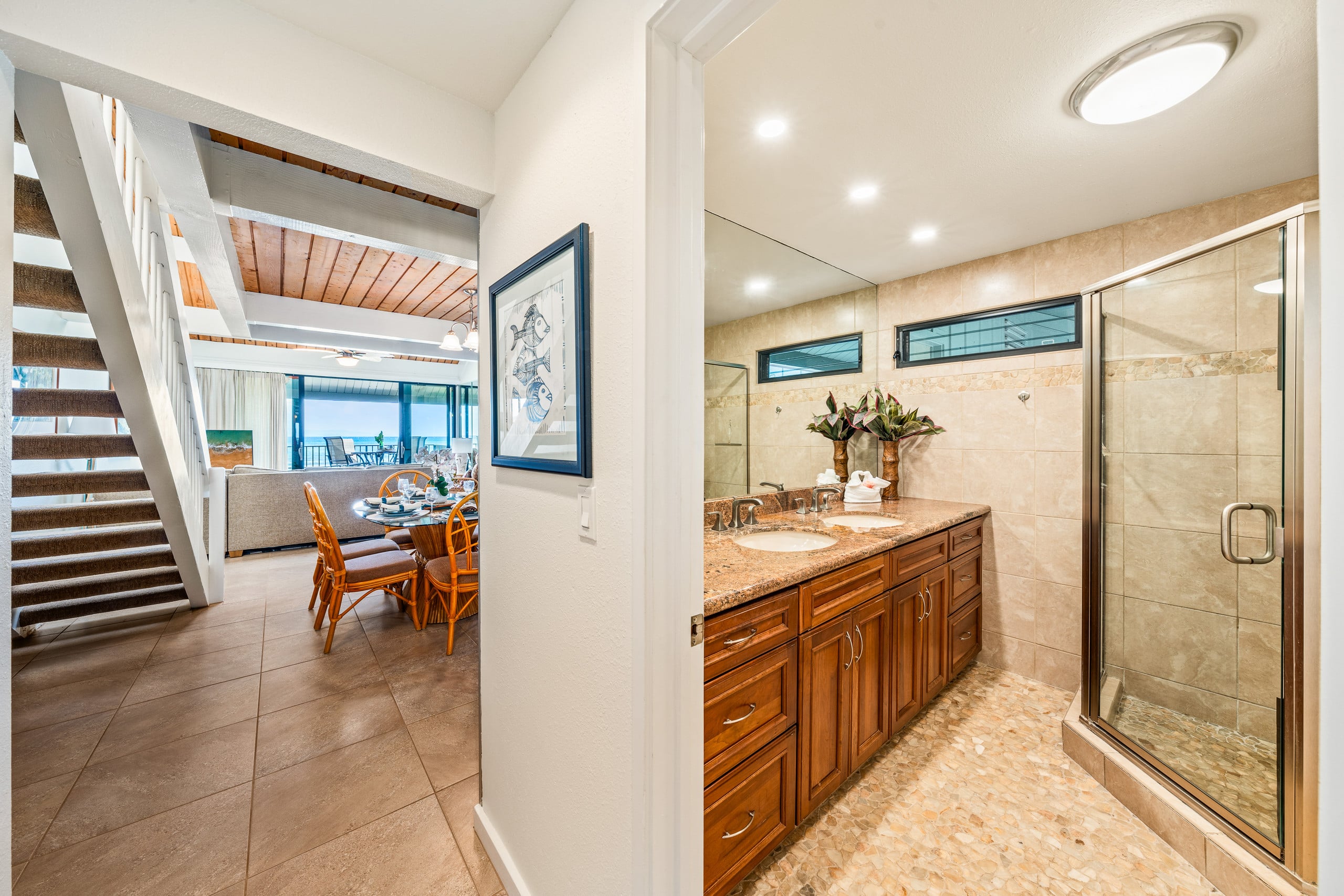 Condo in Lahaina · ★5.0 · 2 bedrooms · 3 beds · 2 baths - Image 25