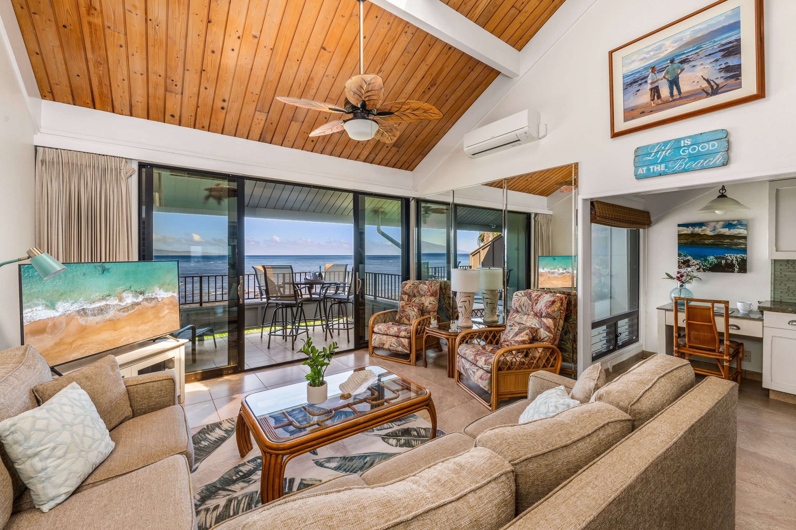 Condo in Lahaina · ★5.0 · 2 bedrooms · 3 beds · 2 baths - Image 4