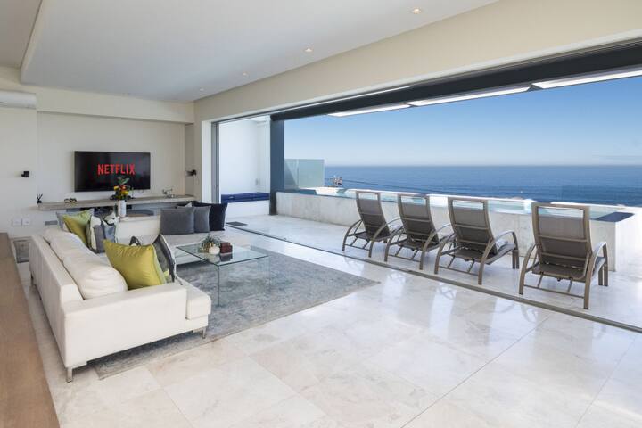 Infinity Villa (5 Star Camps Bay Villa) gallery image 5
