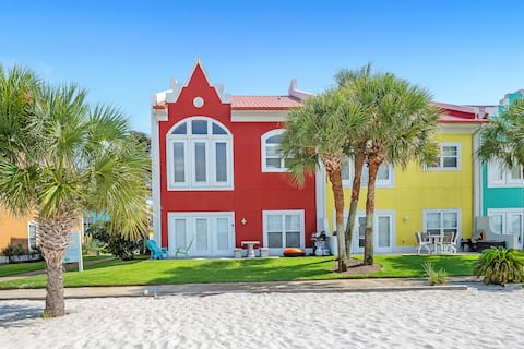 Waterfront-Inlet Beach-Pool & Hot Tub-Red Retreat