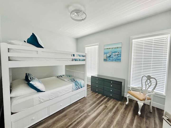 Third bedroom with Queen Bunk Bed plus a trundle!