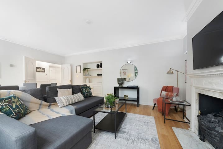 Mayfair Mews Apartment- 2 Bed (1) gallery image 2