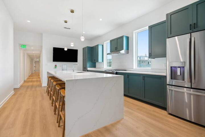 The Revelry| Bayou Escape | 9 bd 5 ba w/Pool near gallery image 3