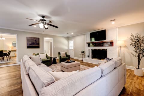 Spacious Updated Ranch w/ Fireplace and Firepit