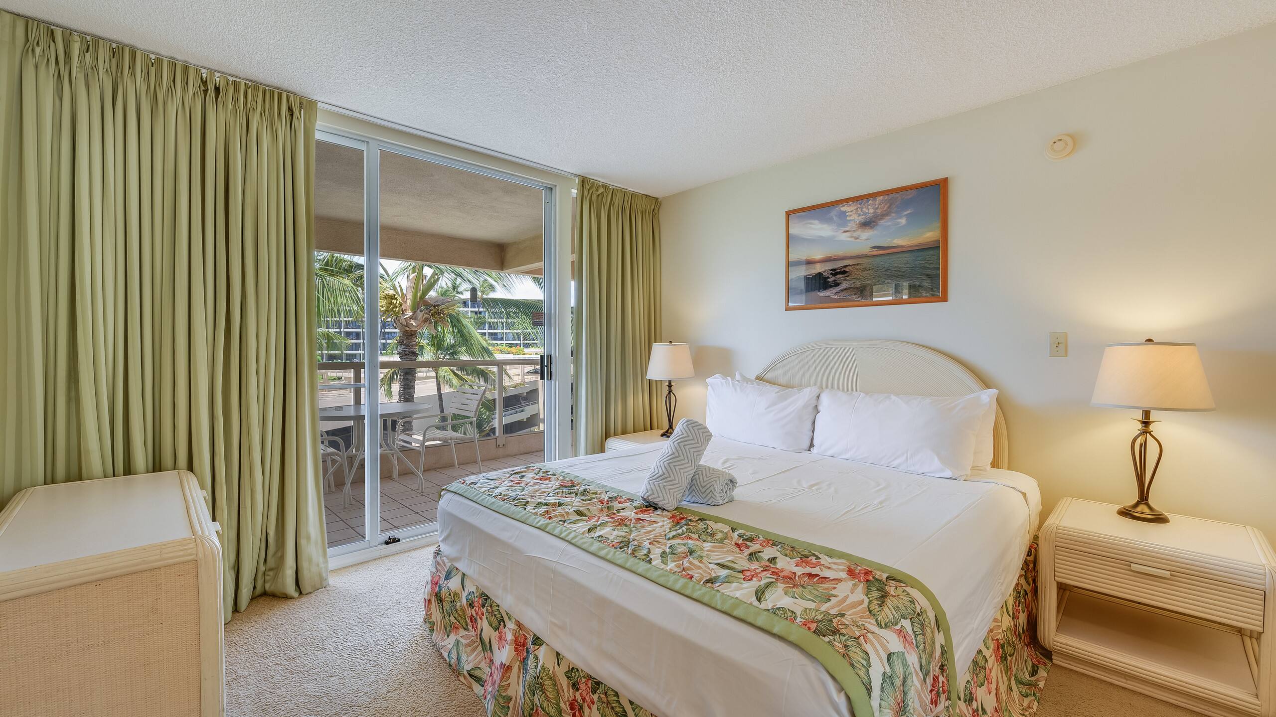 Condo in Kihei · ★4.67 · 1 bedroom · 2 beds · 1 shared bath - Image 6