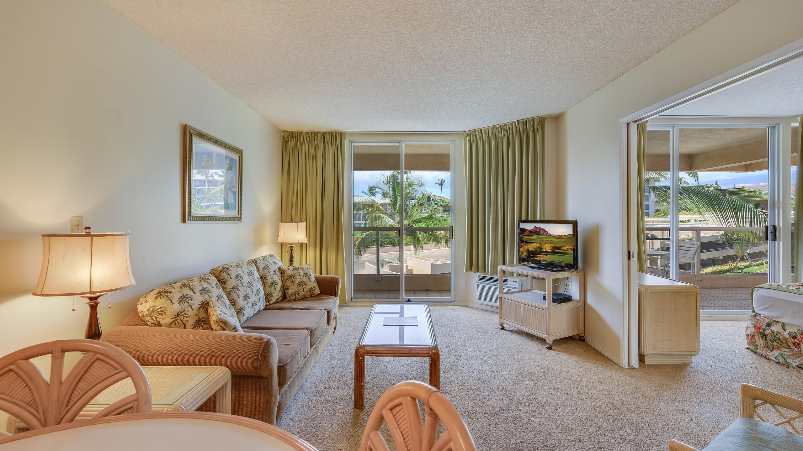 Condo in Kihei · ★4.67 · 1 bedroom · 2 beds · 1 shared bath - Image 4