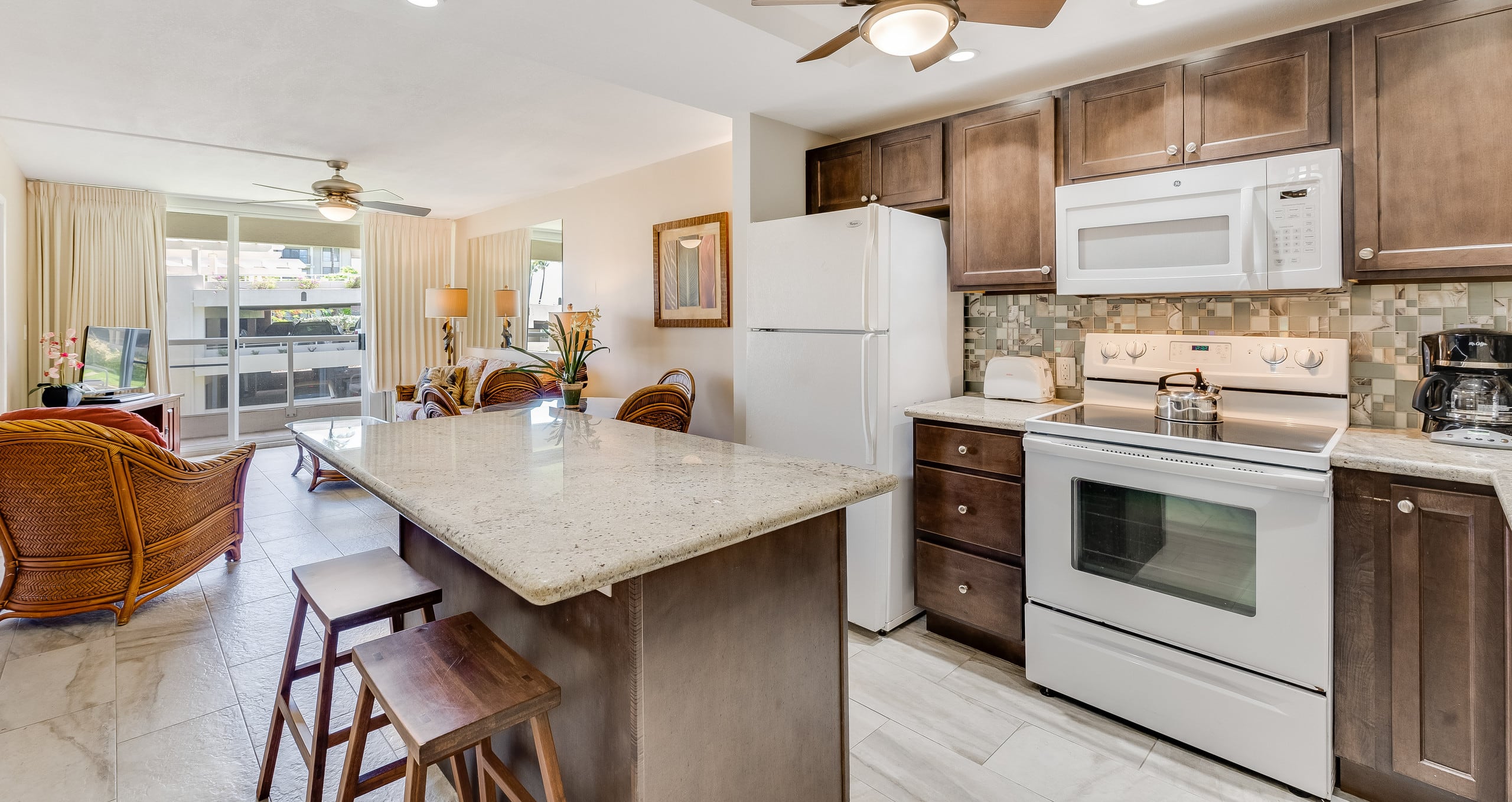 Condo in Kihei · ★4.33 · 1 bedroom · 2 beds · 2 baths - Image 5