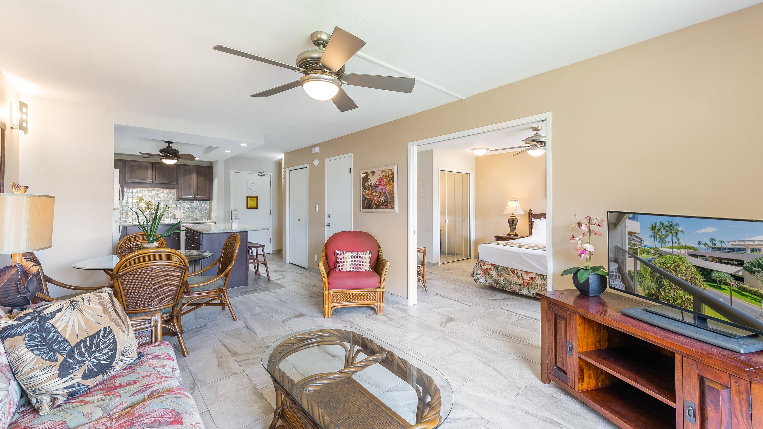 Condo in Kihei · ★4.33 · 1 bedroom · 2 beds · 2 baths - Image 9