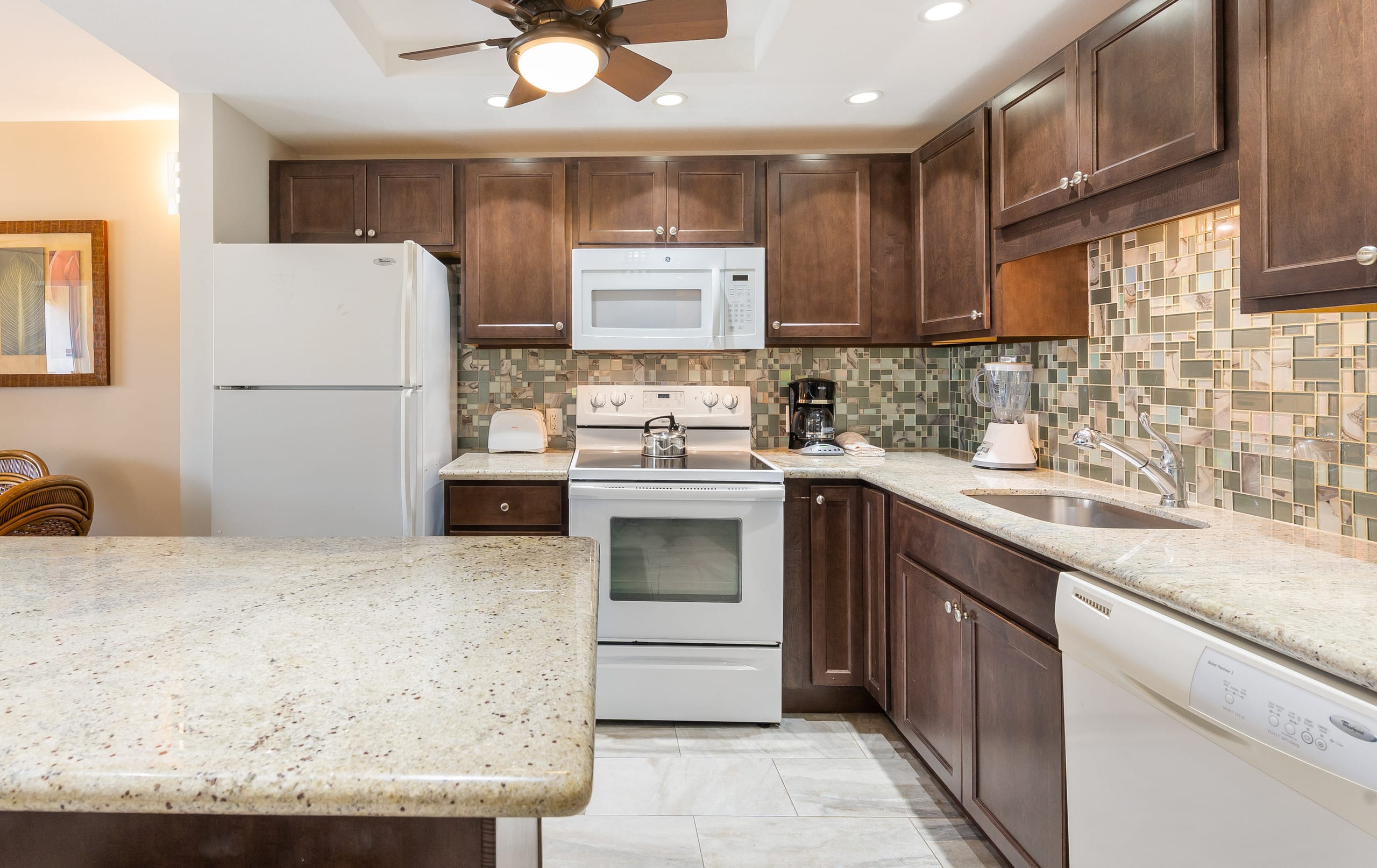 Condo in Kihei · ★4.33 · 1 bedroom · 2 beds · 2 baths - Image 4