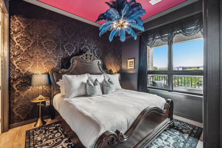 Luxury Music Row Condo Combo 2 Units with Pool/Gym gallery image 4