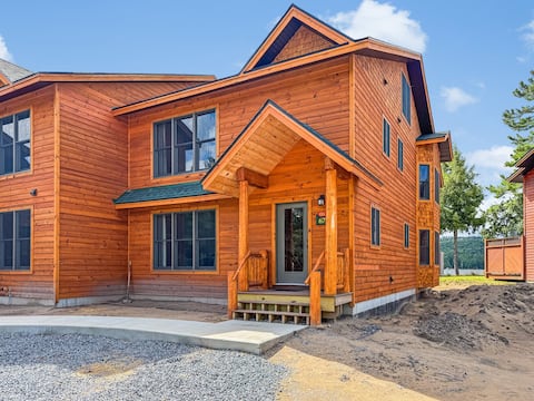 Townhome O1 - Luxury Waterfront Home on 4th Lake